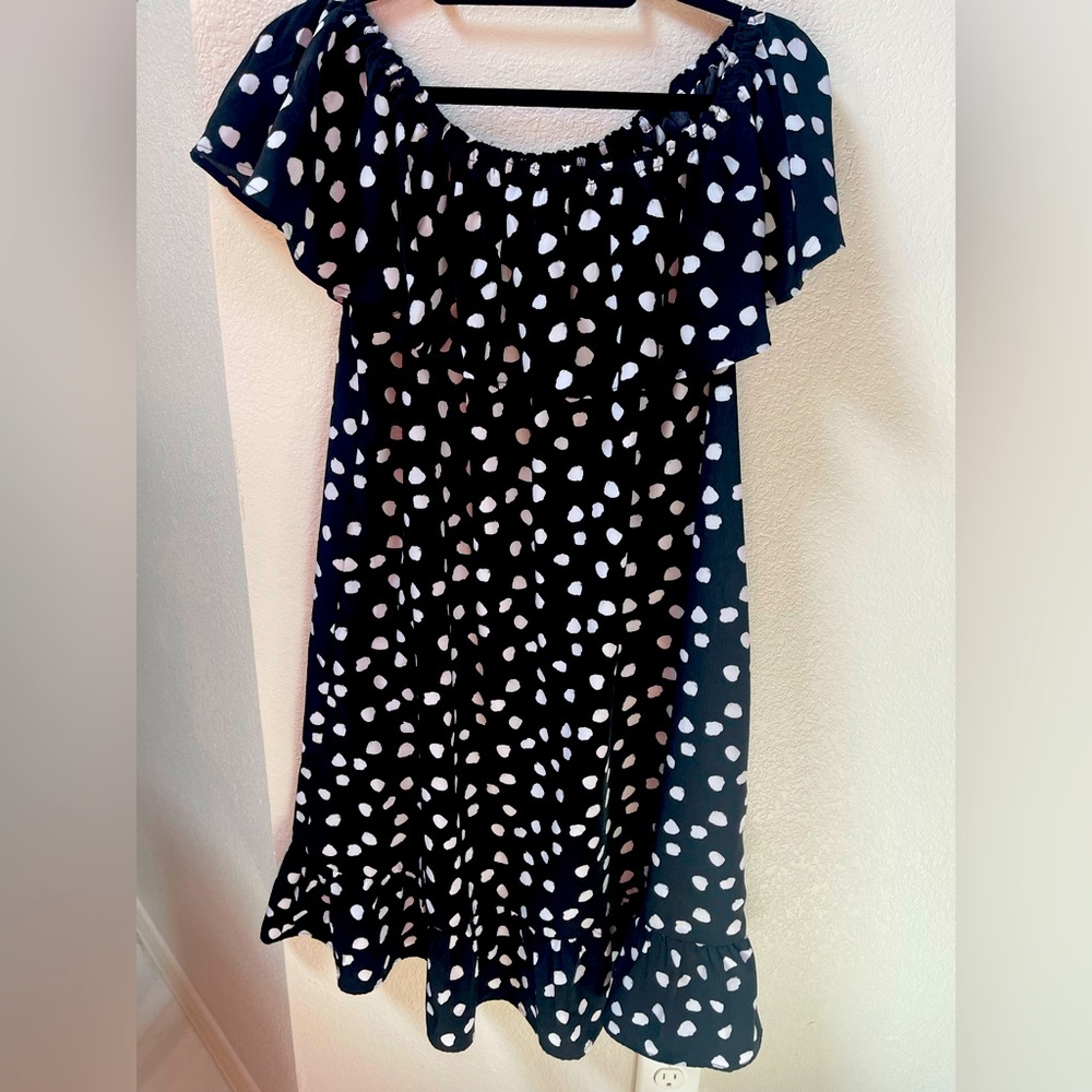 Black and white polka dots knee length dress